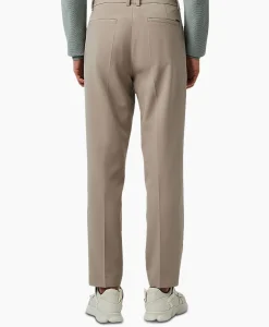 Broek Pelan Zand^Alpha Tauri